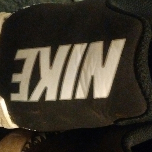 Nike Football cleats - Picture 2 of 4